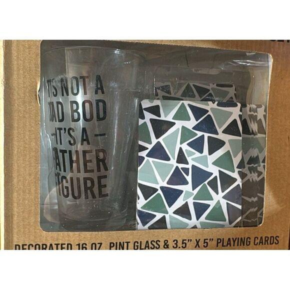 TMD HOLDINGS Dad Body Father Figure Craft Pint Glass and Jumbo Playing Cards Set - Picture 1 of 2